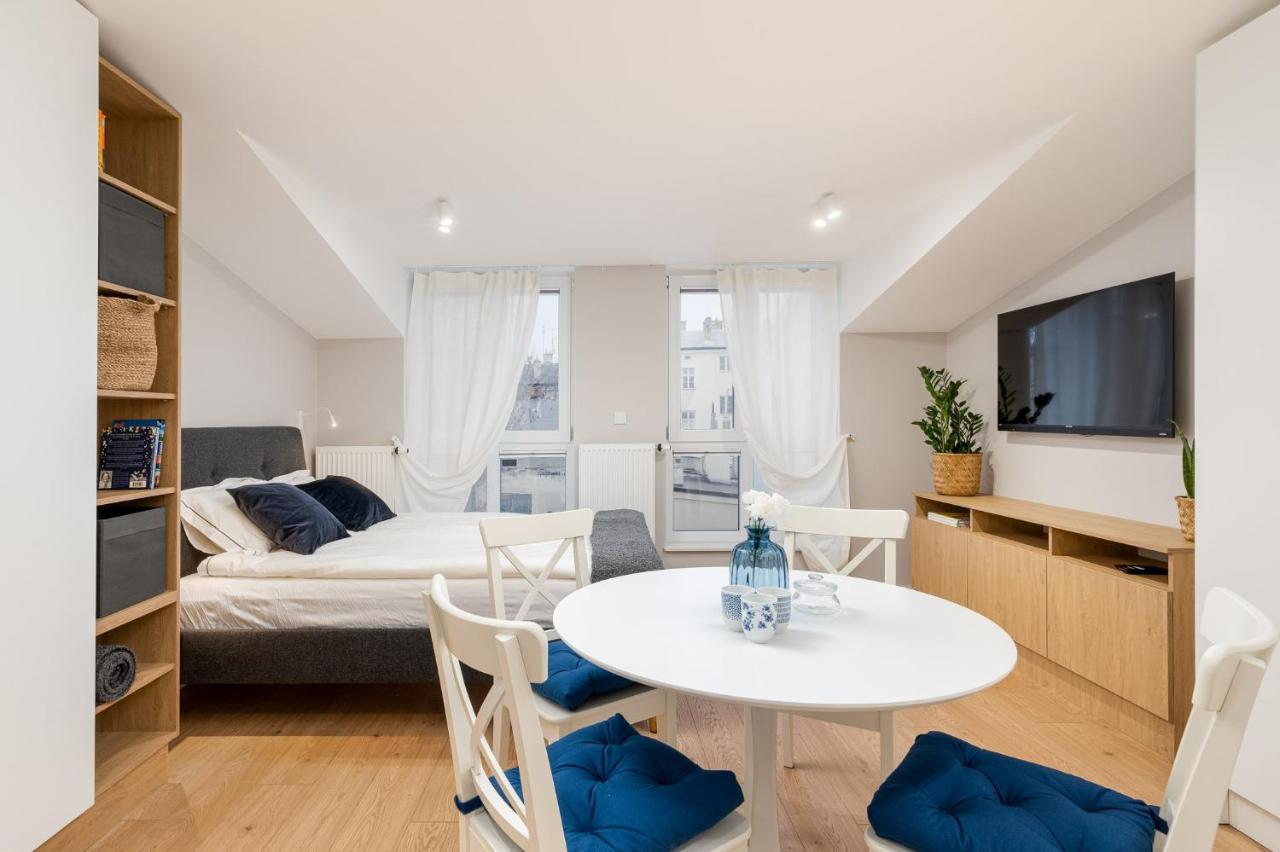 Czarnowiejska 21A By Homeprime Kraków Exteriör bild